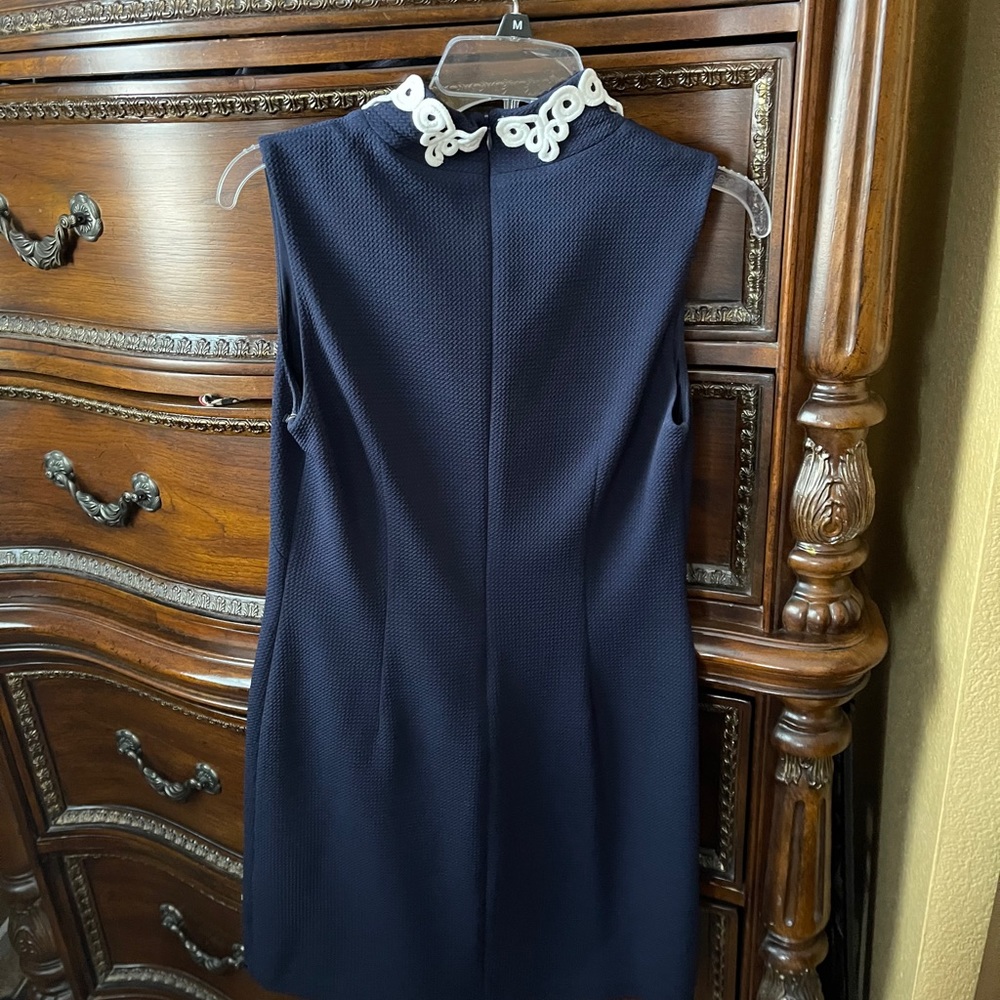 Sleeveless dress